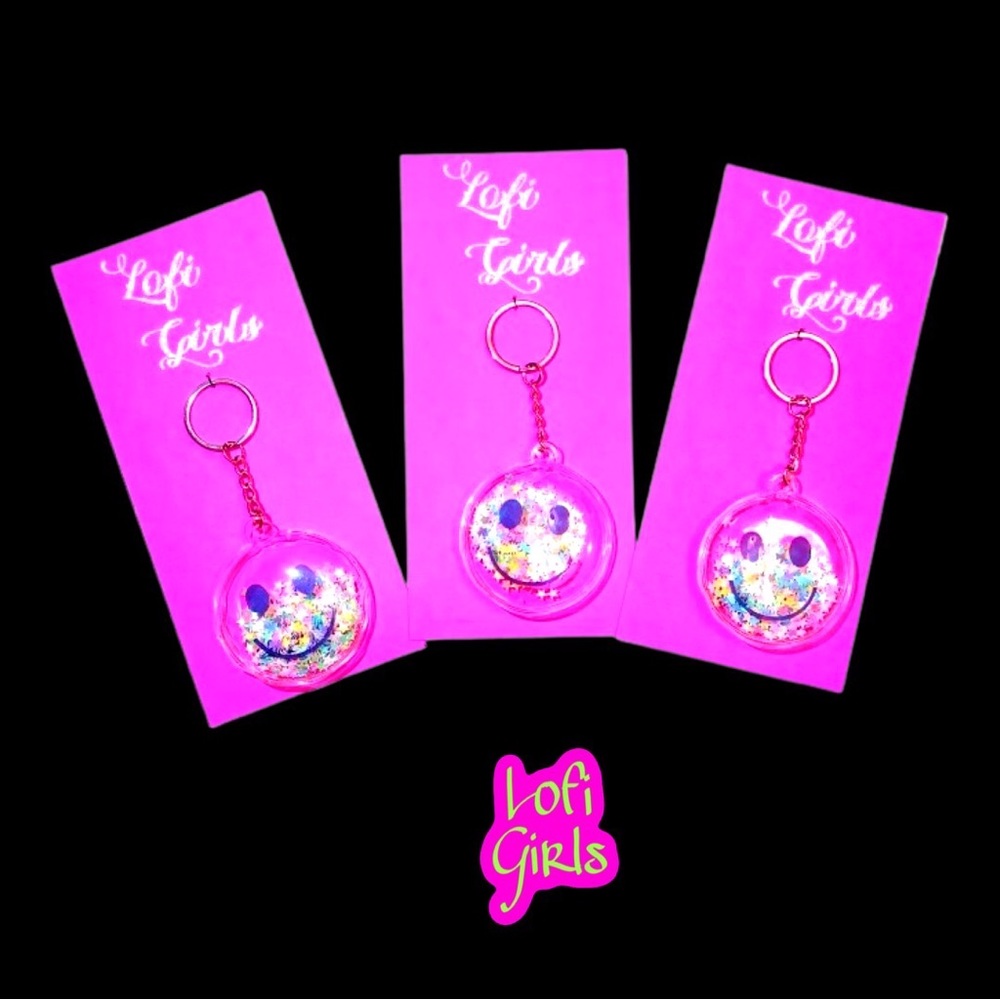 Groove With The Stars Smiley Face Bubble Charm Key Chain - Picture 3 of 7